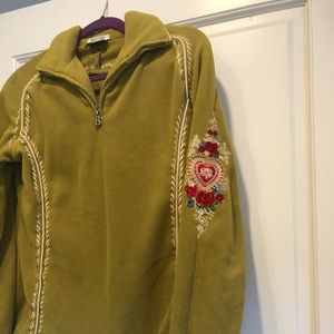 Beautiful Bogner fleece pullover.